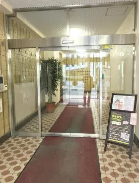 明治通りビルの外観