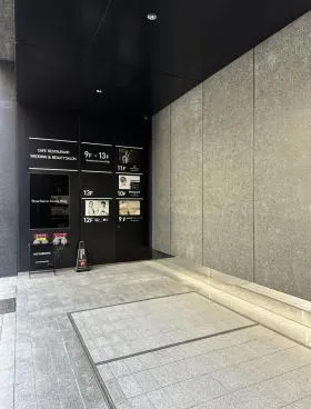 ゼニア銀座ビルの外観