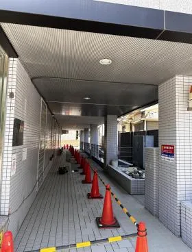ユニゾ初台(初台本町)ビルの外観