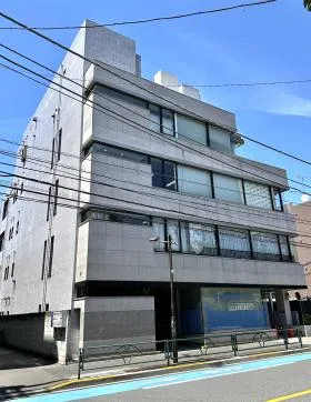ユニゾ初台(初台本町)ビルの外観