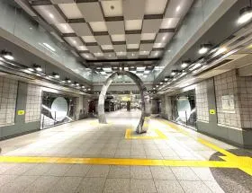 都営大江戸線「都庁前駅」