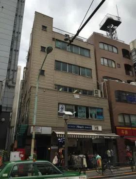 坂田ビルの外観