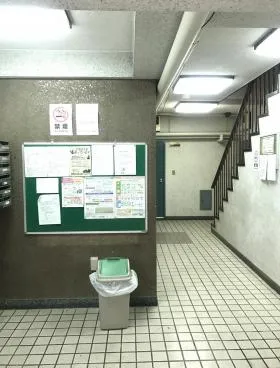 グリーンハイツ千加松ビルの外観