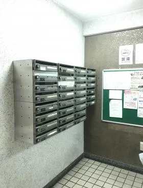グリーンハイツ千加松ビルの外観