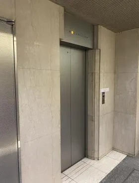 銀座3丁目ビルの外観