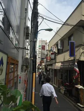 タキカワ百人町ビルの外観