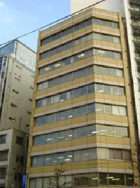 共同ビル(日銀前)の外観