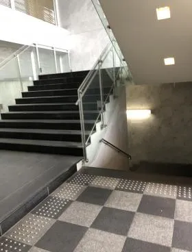 六本木デュープレックスM’sビルの外観