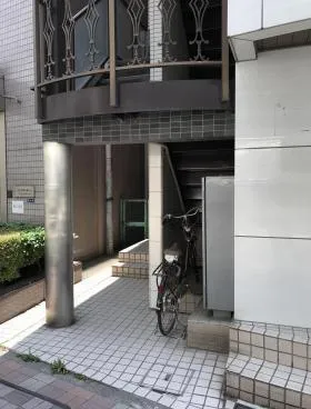 スズビルの外観