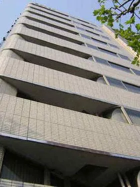 小川ビルの外観