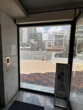 オーケンビルの外観