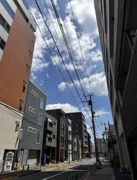 オーケンビルの外観