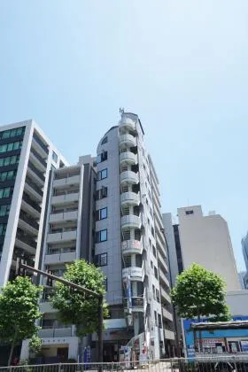 MOMOビルの外観