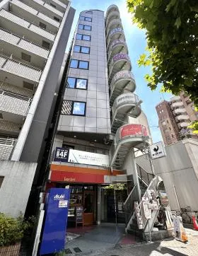MOMOビルの外観