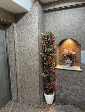 三幸日本橋プラザビルの外観