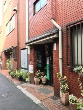 丸大ビルの外観