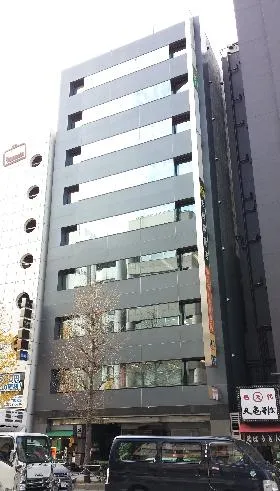 KCAビルの外観