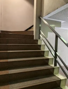 入江ビルの外観