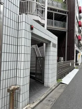 クリエイトビルの外観