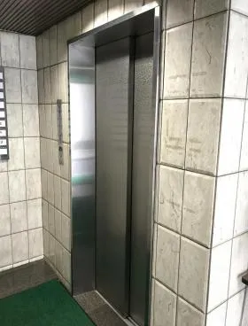 光井東日本橋ビルの外観
