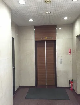 赤坂グレースビルの外観