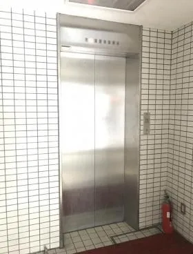 奥田ビルの外観