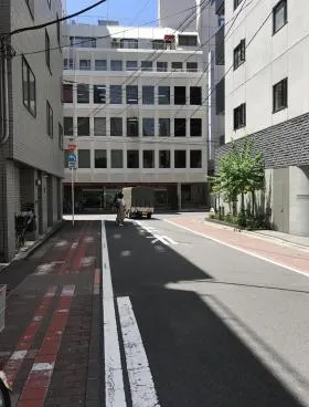 マルイビルの外観