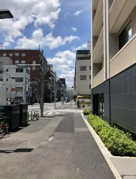 ハニー堀留ビルの外観