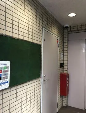建石ビルの外観