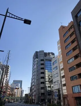 建石ビルの外観