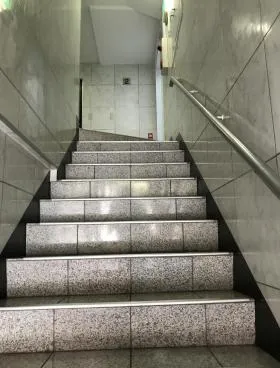 OKK日本橋ビルの外観