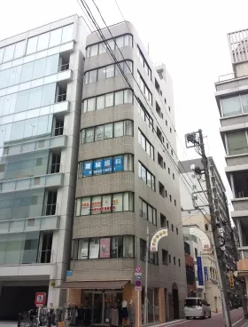 U・Mビルの外観