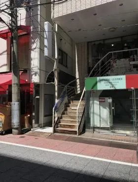 OMビルの外観