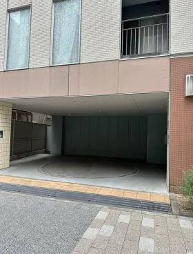 カラムビルの外観