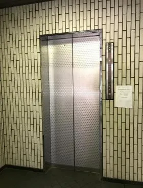澤村ビルの外観