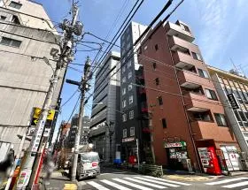 AS ONE 日本橋 Eastの外観