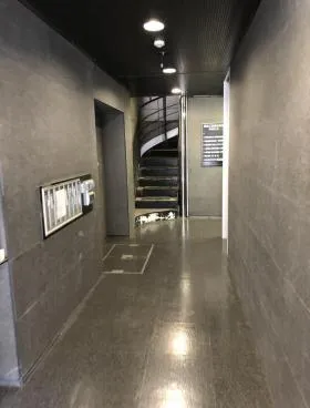 日新中央ビルの外観