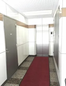 和円ビルの外観