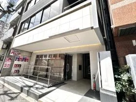 REGRARD NINGYOCHO(旧:久松町118)ビルの外観