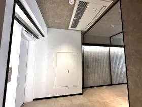 REGRARD NINGYOCHO(旧:久松町118)ビルの外観
