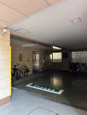 コロンビア代々木公園ビルの外観
