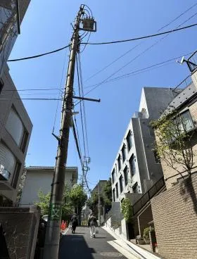 コロンビア代々木公園ビルの外観