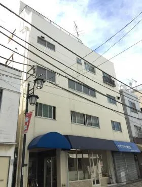 萩尾ビルの外観