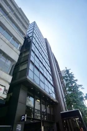 西麻布六本木通(西麻布28森)ビルの外観