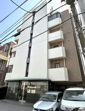 グランアクス代々木上原ビルの外観