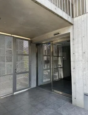 上原1丁目ビルの外観