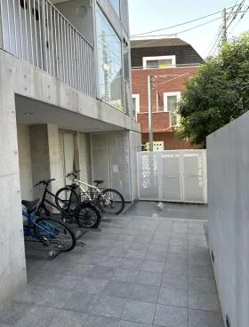 上原1丁目ビルの外観