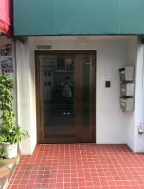 YYビル代々木上原第1の外観