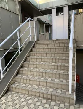 シャトー代々木上原ビルの外観