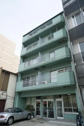 泰平ビルの外観